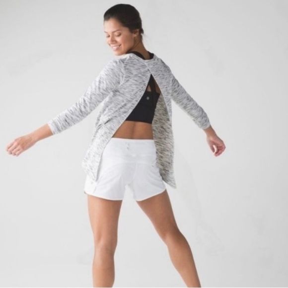 Lululemon Beat the Heat Long Sleeve Tie Back Top Tiger Space Dye Black White 6 - Picture 11 of 13